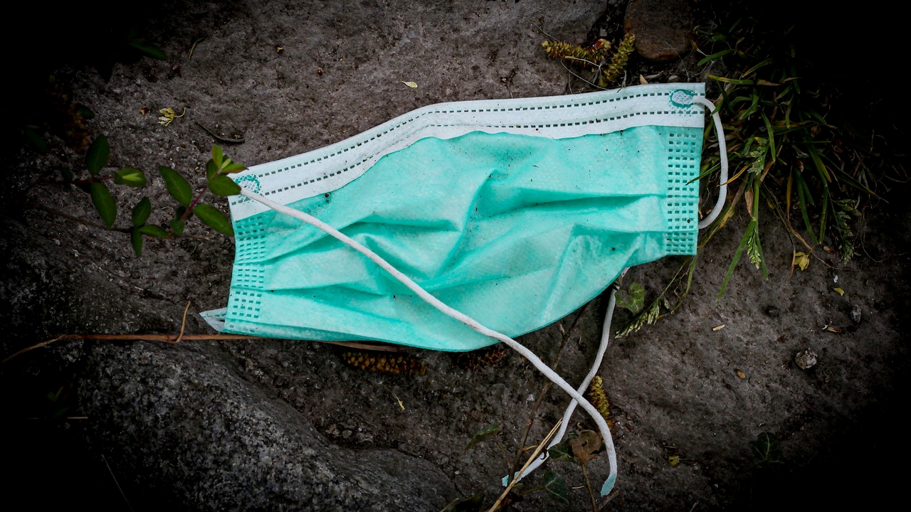 Suisse : 1,2 tonne de déchets extraits du lac Léman lors d&rsquo;une opération de nettoyage