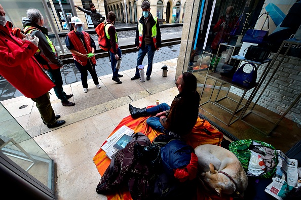 Rouen : un étudiant offre des repas aux sans-abri grâce à une cagnotte mise en place pour son anniversaire