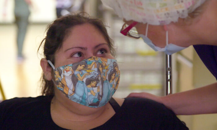 Les médecins sauvent une mère enceinte atteinte du Covid-19 et réalisent l&rsquo;accouchement pendant qu&rsquo;elle est dans le coma