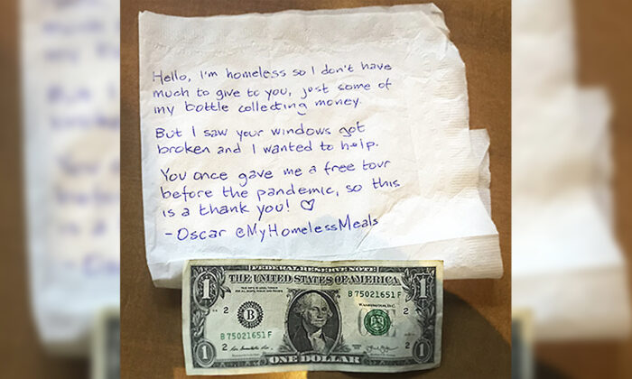 Un sans-abri donne son dernier dollar pour réparer les dégâts des émeutes de Portland : « Je voulais aider »