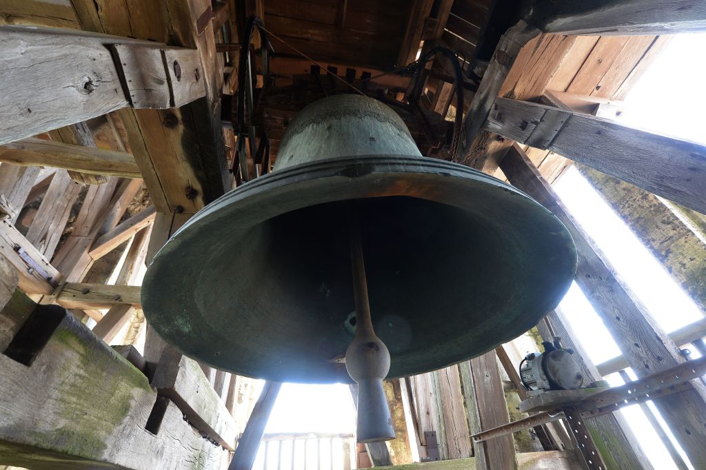 Selon les médias américains, les églises de Paris ont sonné pour l&rsquo;élection de Joe Biden – il s’agissait en réalité de l&rsquo;appel aux vêpres