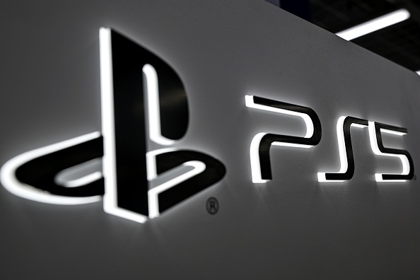 Il achète 221 Playstation 5 pour les revendre et devient riche en quelques jours