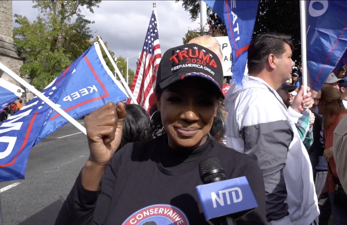 Des manifestants à Atlanta réclament le décompte exact de tous les bulletins de vote légaux