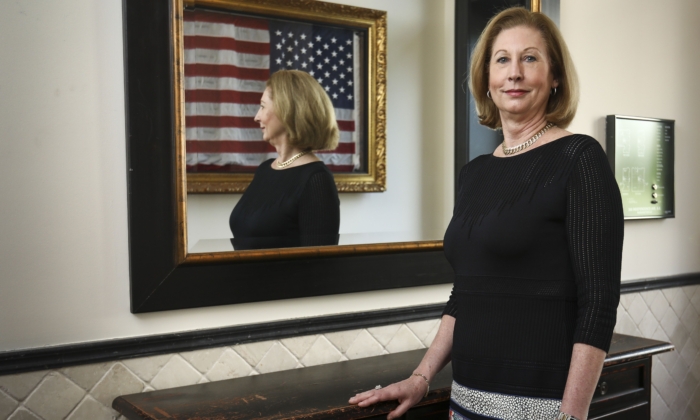 L&rsquo;avocate de Trump Sidney Powell affirme que l&rsquo;équipe poursuivra les responsables pour « invalider » les résultats des élections