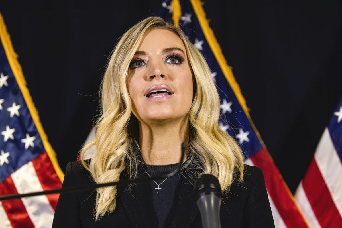 Kayleigh McEnany dévoile 234 pages de déclarations sous serment alléguant des irrégularités électorales dans le Michigan
