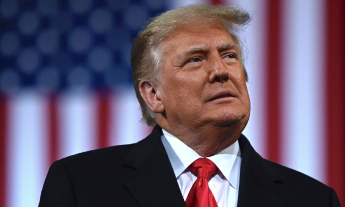 Trump annonce qu&rsquo;Israël et le Maroc vont normaliser leurs relations dans le cadre d&rsquo;un accord négocié par les États-Unis