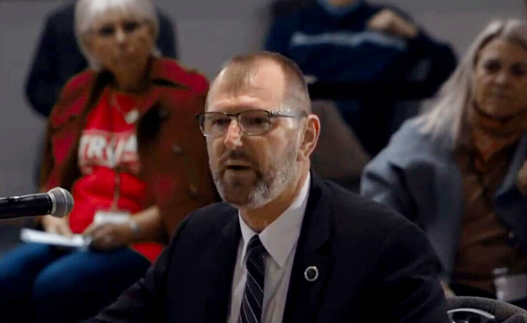 Un courriel anonyme envoyé par un employé d&rsquo;Arizona Tech prétend que 35.000 votes ont été attribués aux démocrates dans le comté de Pima