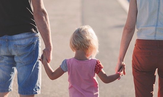 L&rsquo;Assemblée valide l&rsquo;adoption pour les couples non mariés
