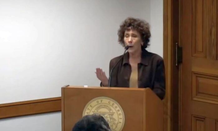 C&rsquo;est « statistiquement impossible » : selon une observatrice, 90% des bulletins de vote militaires dans un comté de Géorgie ont été attribués à Biden