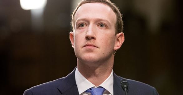 Plus de 78 000 utilisateurs de Facebook et d&rsquo;Instagram retirés pour violation de la politique de « militarisation » ou liens à QAnon