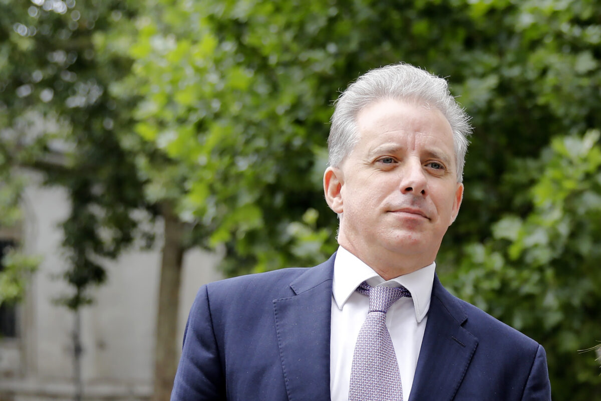 Un ancien espion britannique, Christopher Steele, a trahi le FBI en révélant aux médias des informations sous les ordres d&rsquo;Hillary Clinton