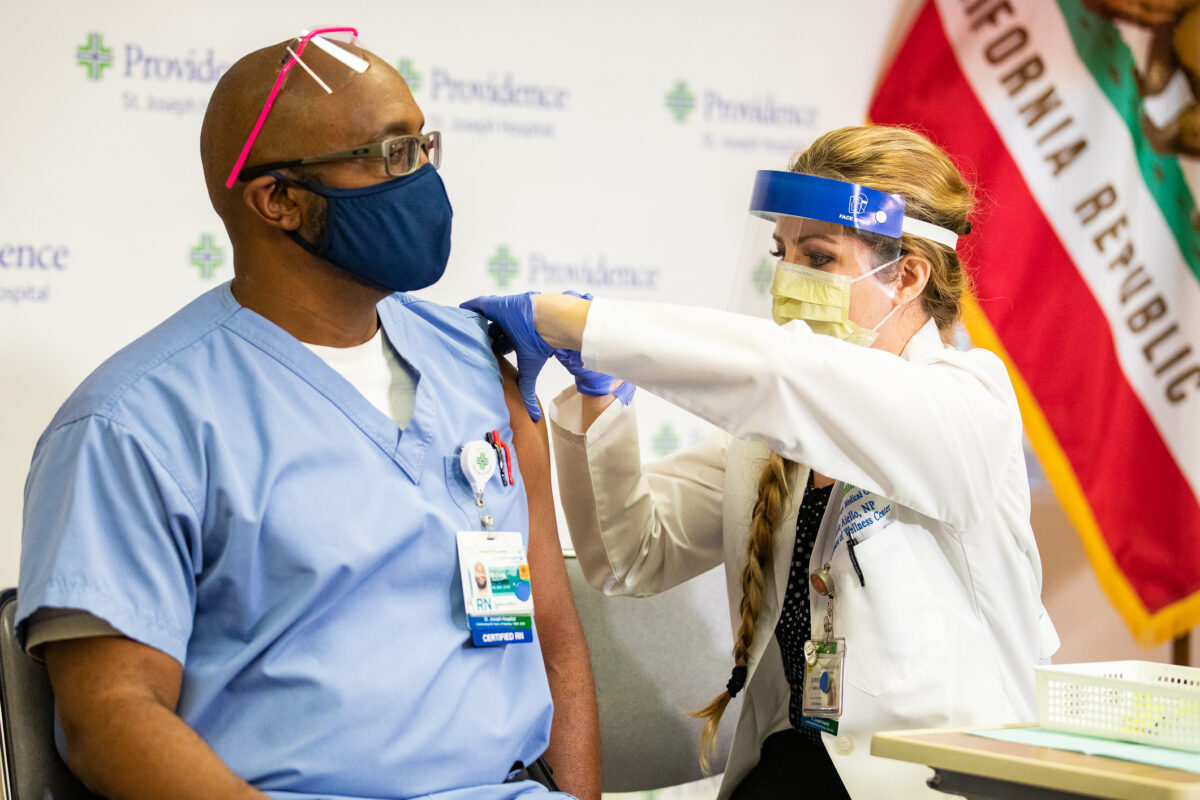 Les personnes qui se sont remises du Covid-19 ne devraient recevoir qu&rsquo;une seule dose de vaccin