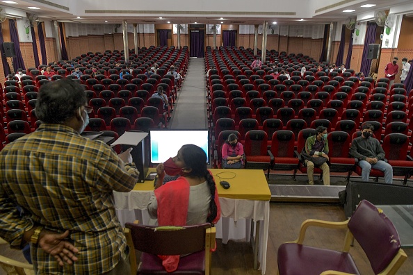 Le plan de relance américain au chevet des salles de spectacle