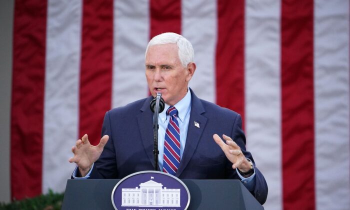 Mike Pence salue les efforts des législateurs afin de s&rsquo;opposer aux votes du collège électoral, le 6 janvier