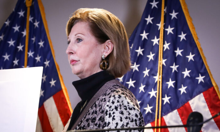 Sidney Powell : il est « tout à fait possible » que Trump conserve la présidence