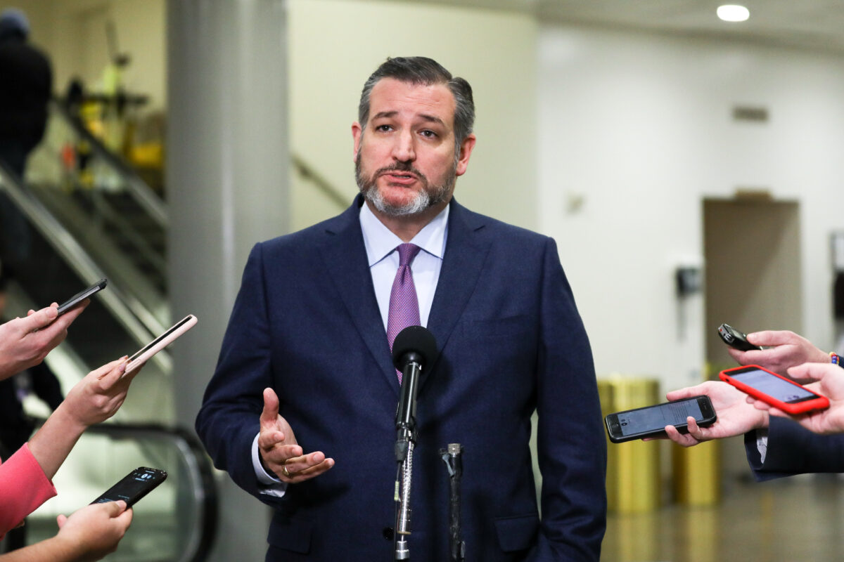 L&rsquo;administration Biden s’empresse de se joindre à Pékin, selon le sénateur Cruz