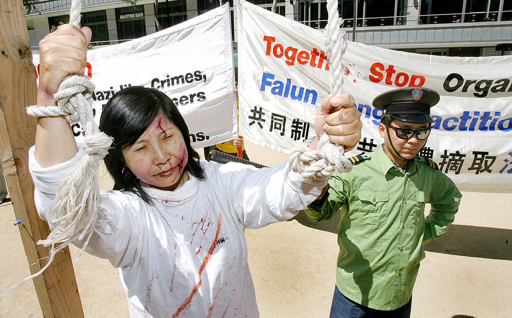 Crimes contre l&rsquo;humanité : le génocide des Ouïghours et des pratiquants du Falun Gong en Chine