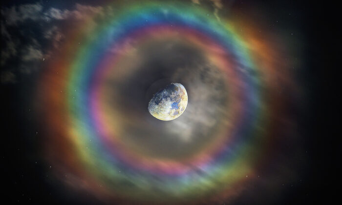 Un photographe capture la lune entourée d&rsquo;un arc-en-ciel parfait