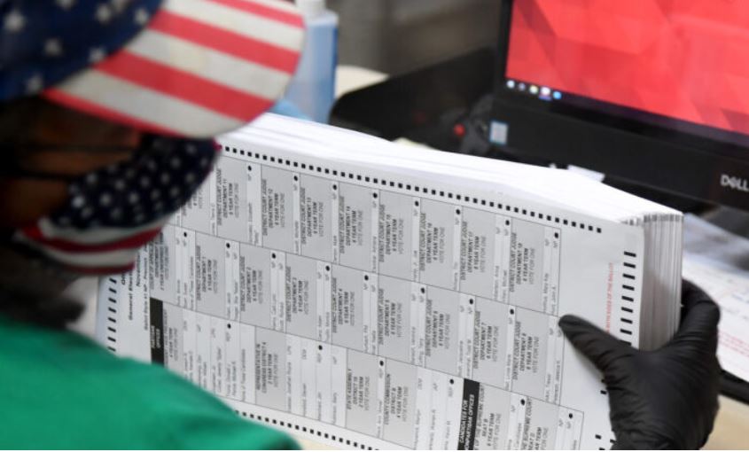 Un juge ordonne une nouvelle élection après que 78 % des bulletins de vote par correspondance ont été jugés invalides et que le notaire a été arrêté