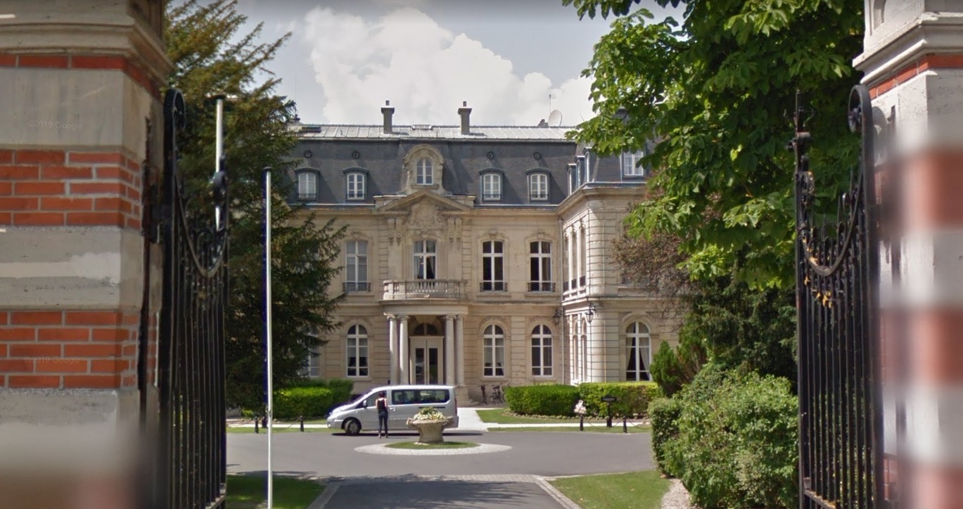 Reims : le Domaine les Crayères riposte à la Covid et rouvre ses cuisines