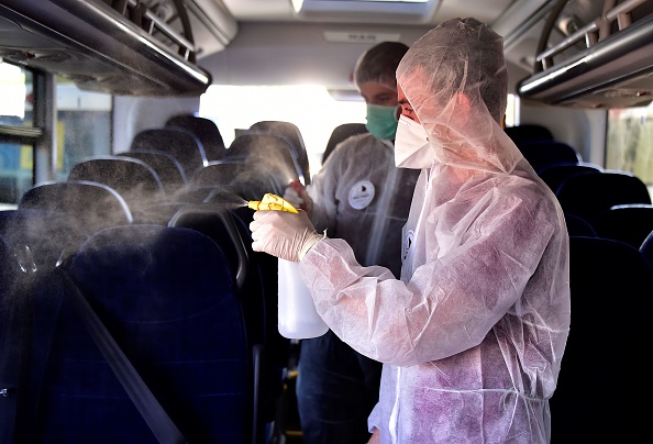 Rouen : une entreprise met au point un produit nettoyant anti-Covid