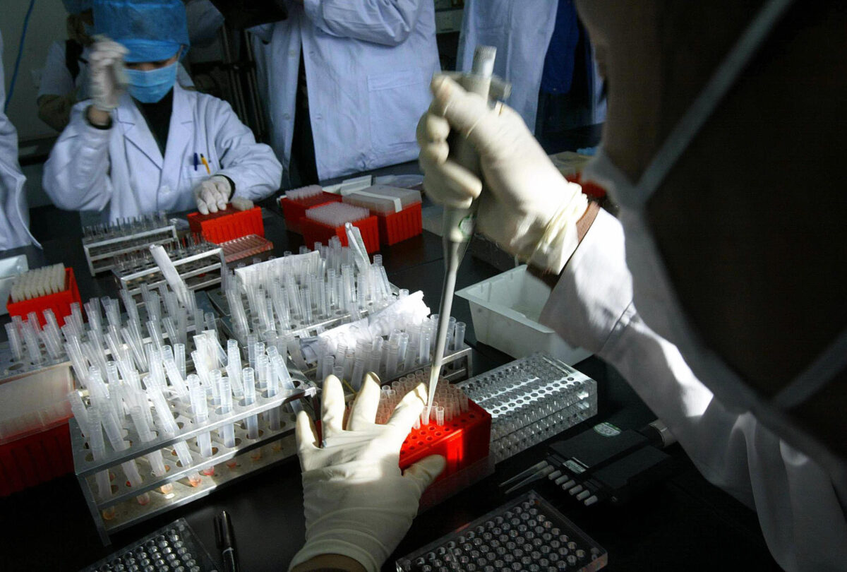 Un chercheur fait l&rsquo;objet d&rsquo;une enquête du FBI pour avoir présumément caché ses liens avec la Chine