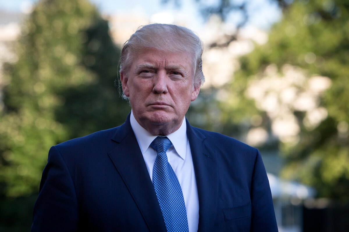 États-Unis: une mesure anti-immigration de Donald Trump maintenue par la Cour suprême