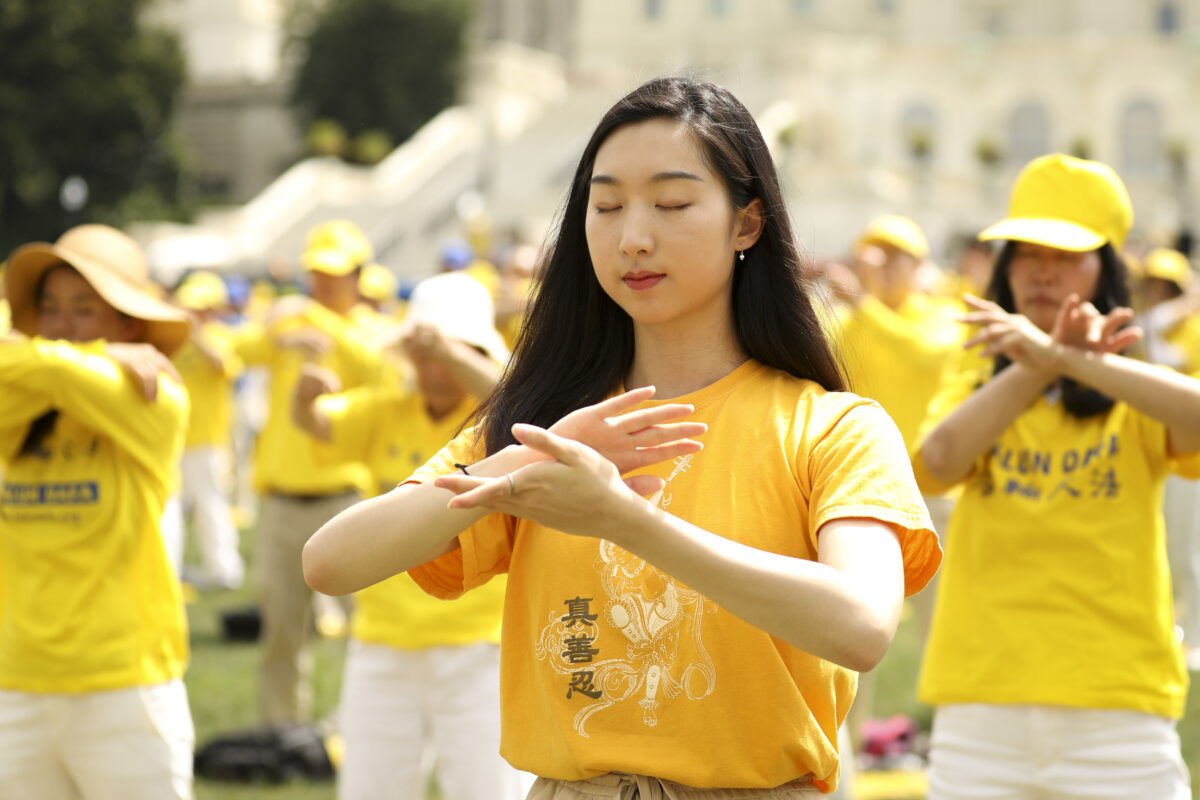 Pékin cible les réfugiés du Falun Gong aux États-Unis en suivant leurs déplacements