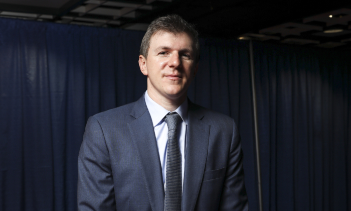 Le fondateur de Project Veritas, James O&rsquo;Keefe, poursuit Twitter pour diffamation après avoir été banni de façon permanente