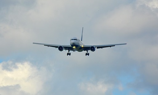 Bali : deux influenceurs vont être expulsés pour avoir peint un faux masque anti-Covid sur leur visage