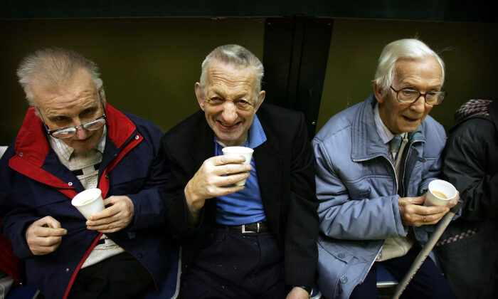 Une étude sur la démence révèle que l&rsquo;écoute d&rsquo;une liste de musiques préférées réduit les symptômes