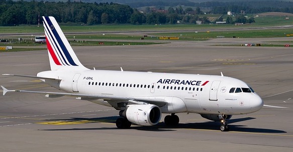 Air France annonce suspendre le survol de l&rsquo;espace aérien du Bélarus