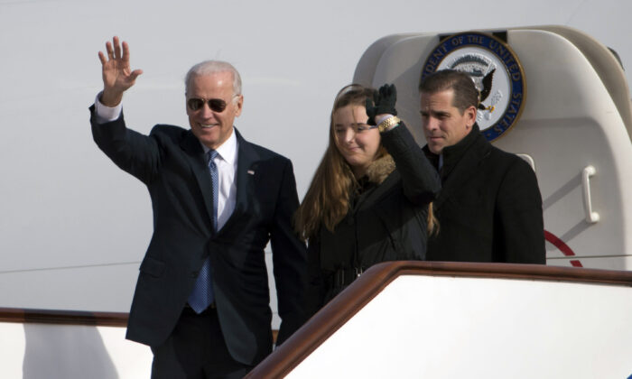 Le fils du président Joe Biden, Hunter Biden, détient toujours une participation dans une entreprise chinoise