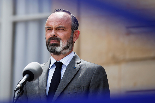 Édouard Philippe décoré de la Légion d&rsquo;honneur par Emmanuel Macron