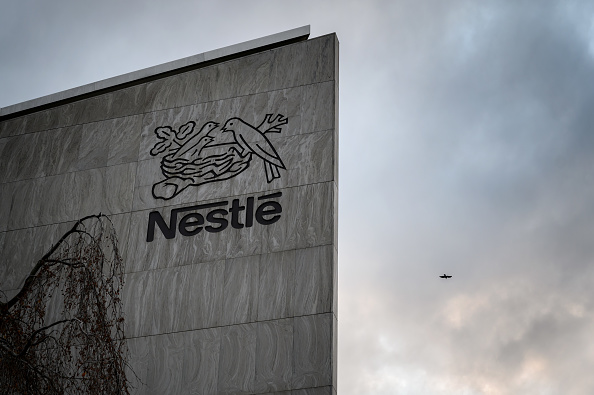 Nestlé reconnaît que 60 % de ses produits de consommation et boissons ne sont pas jugés bon pour la santé