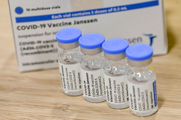 Covid: des millions de doses du vaccin de « J&J » produites par une usine américaine inutilisables