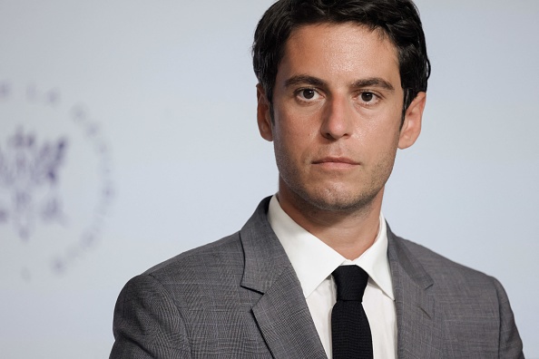 Coronavirus : les tests seront payants à partir du 7 juillet pour les touristes étrangers, annonce Gabriel Attal