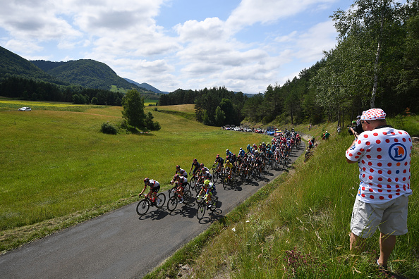 Tour de France : désespéré, il brandit une pancarte « cherche CAP mécanique » et un patron le contacte