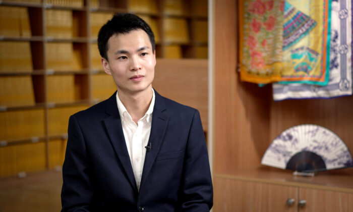 Foi et liberté : le récit d’un danseur de Shen Yun qui a fui la Chine