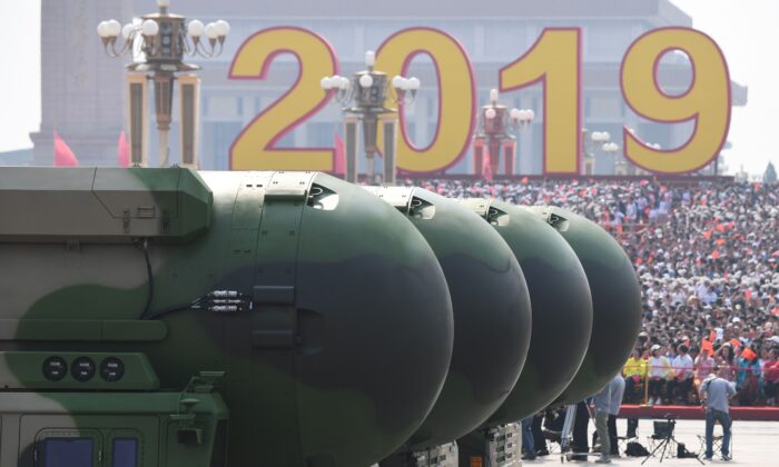 La Chine pourrait bientôt utiliser des armes nucléaires pour « soumettre » les États-Unis, selon des experts