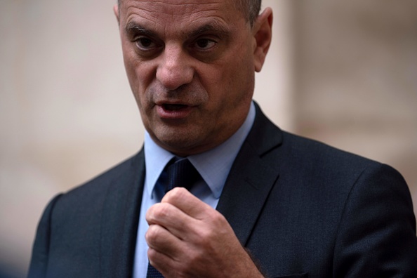 L&rsquo;allocation de rentrée scolaire serait-elle utilisée pour acheter « des écrans plats ? » Polémique autour des déclarations de Jean-Michel Blanquer