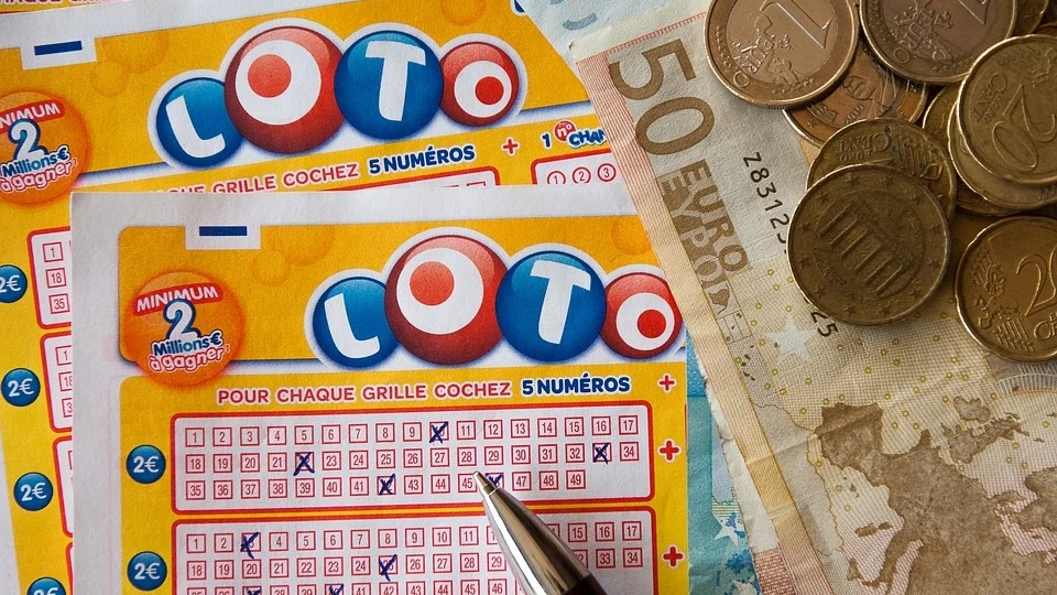 Loto : il gagne 2 millions d&rsquo;euros et dort 15 jours avec son ticket le temps d’empocher la somme