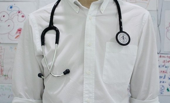 Orléans : il recevait jusqu&rsquo;à 120 patients par jour… Un médecin condamné à rembourser près de 600.000 euros à la Sécu