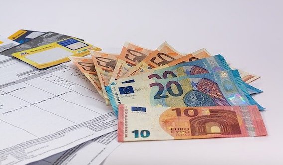 Hausse du prix de l&rsquo;énergie : près de 6 millions de ménages modestes vont bénéficier d&rsquo;un chèque de 100 euros