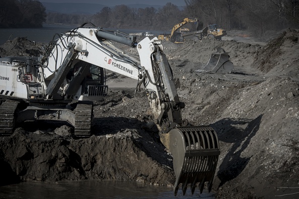 Vaste projet pour redonner à la rivière Dordogne son état d&rsquo;origine, coût de l’opération : 8,8 millions d&rsquo;euros