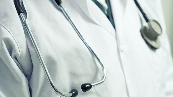 Dans le Tarn, ces médecins retraités qui remettent la blouse