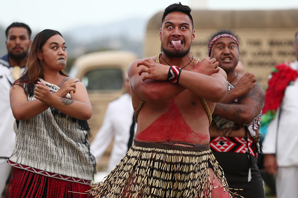 Une tribu Maori demande aux manifestants anti-vaccin de ne pas utiliser le haka