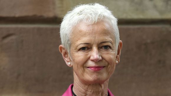 Après Jean Castex, une ministre positive au Covid-19