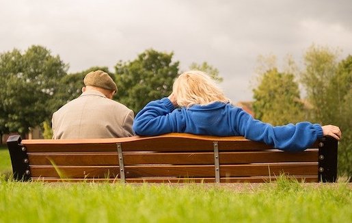 Vieillissement : l&rsquo;Insee prévoit une baisse de la population française à partir de 2044