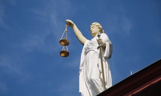 Covid-19 à Nice : l&rsquo;arrêté de Christian Estrosi imposant le retour du masque dans les transports suspendu par la justice